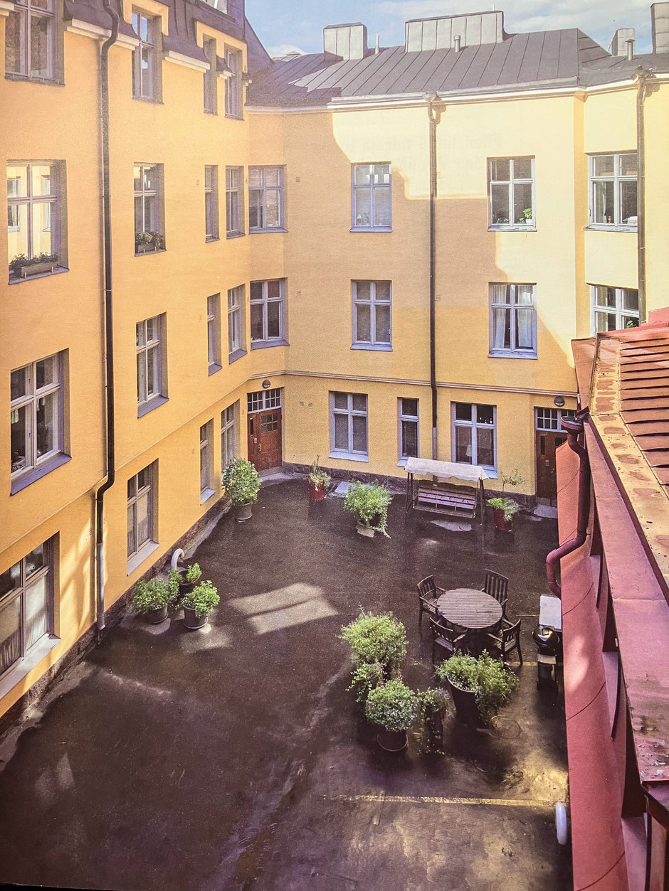 Vironkatu 9, rakennuksen sisäpiha